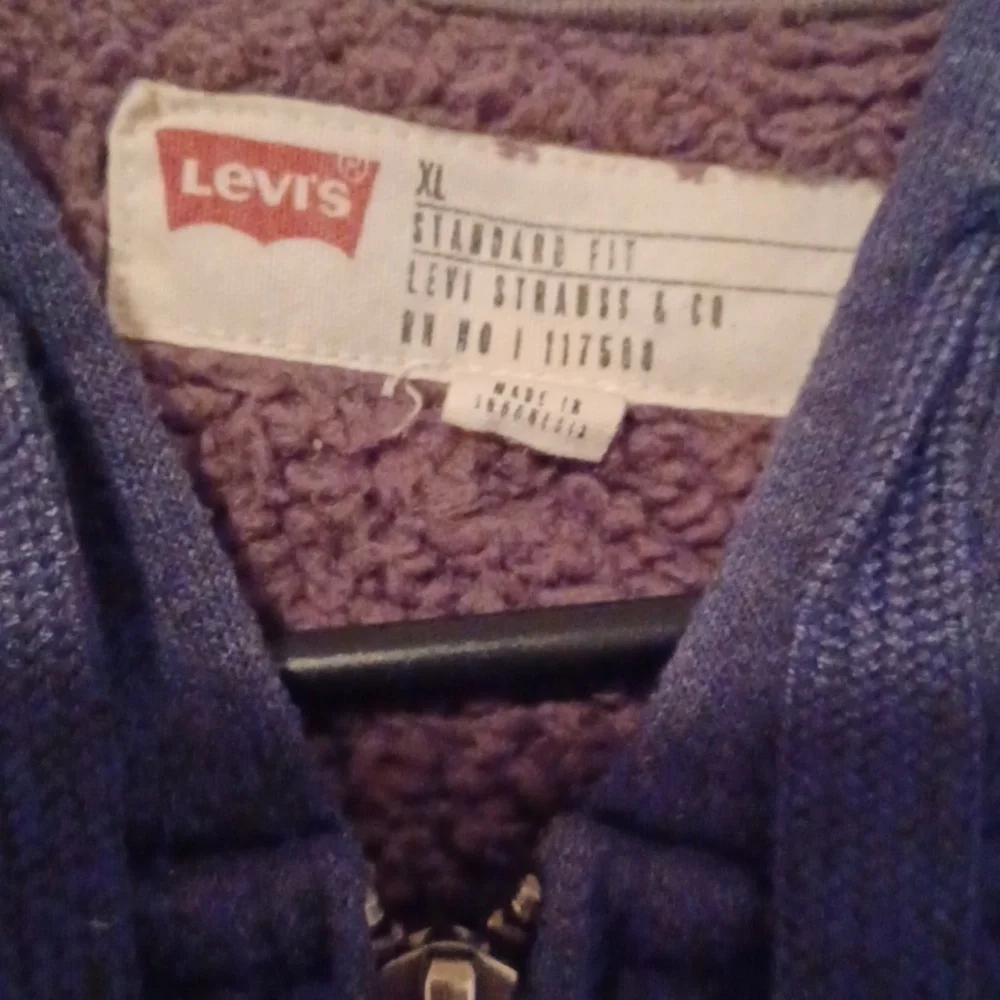 Levis stylish dark